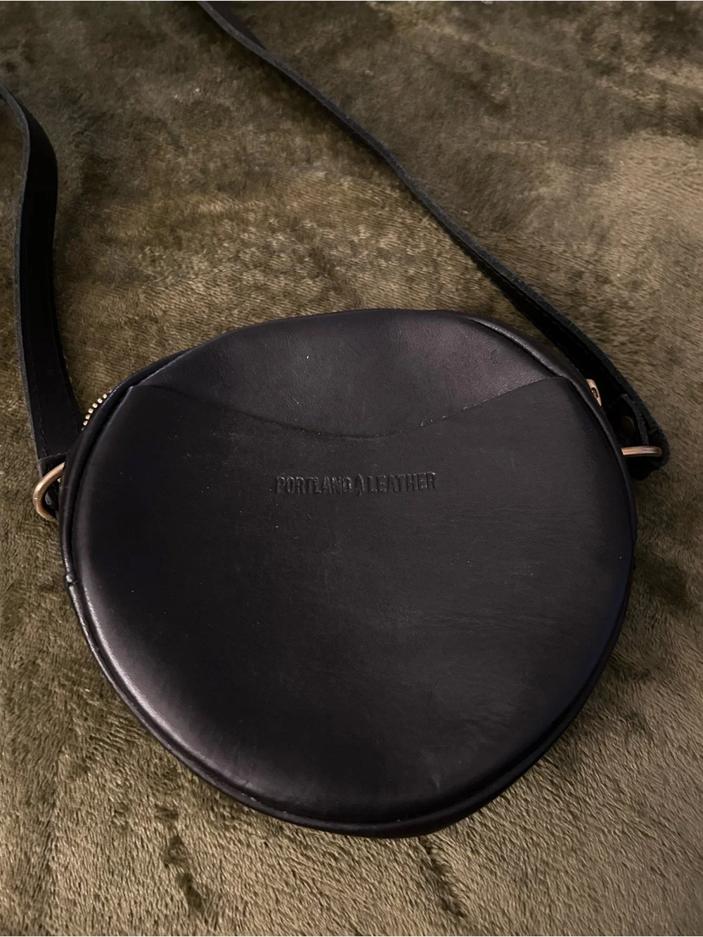 Portland Leather Black Round Leather Crossbody